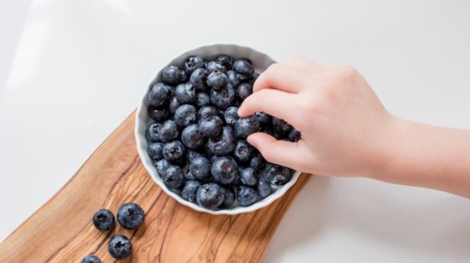 Spiritual Meaning of Eating Blueberries